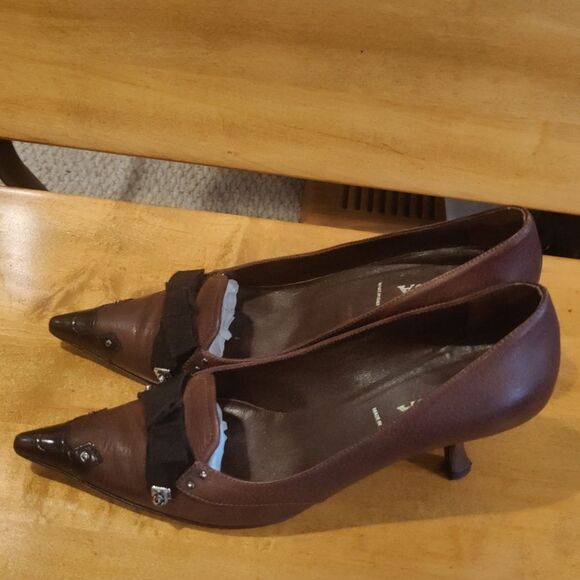 Prada size 37.5 brown and black authenticated kitten heels Made in Italy - Picture 6 of 16